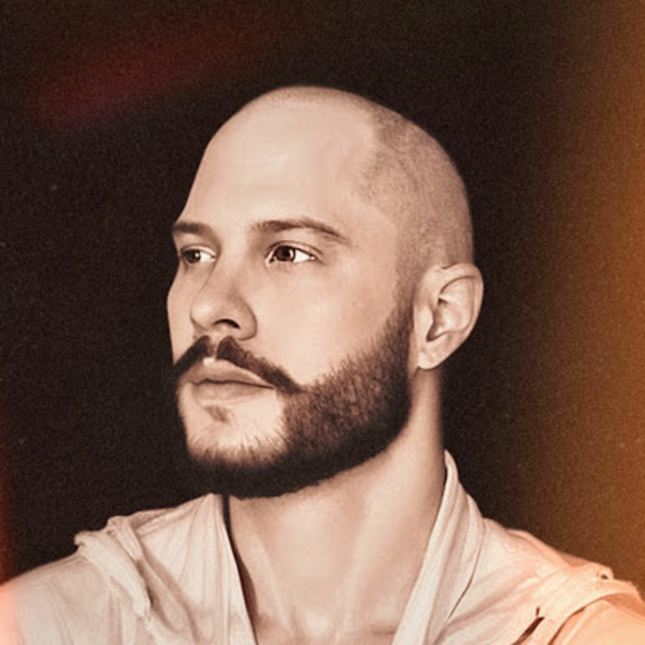 Meet your Posher, Kyle - Picture 1 of 1